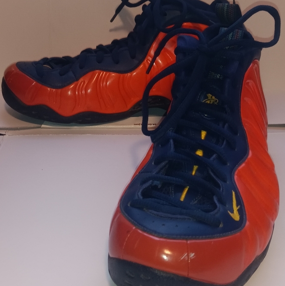 Nike - Picture 4 of 11